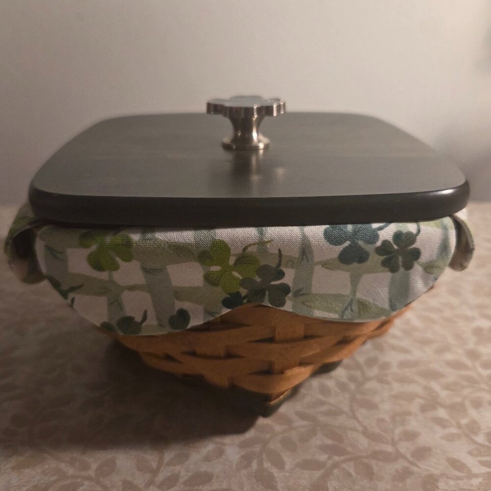 Longaberger Handmade Basket U.S.A. 2006 Irish Lidded Basket